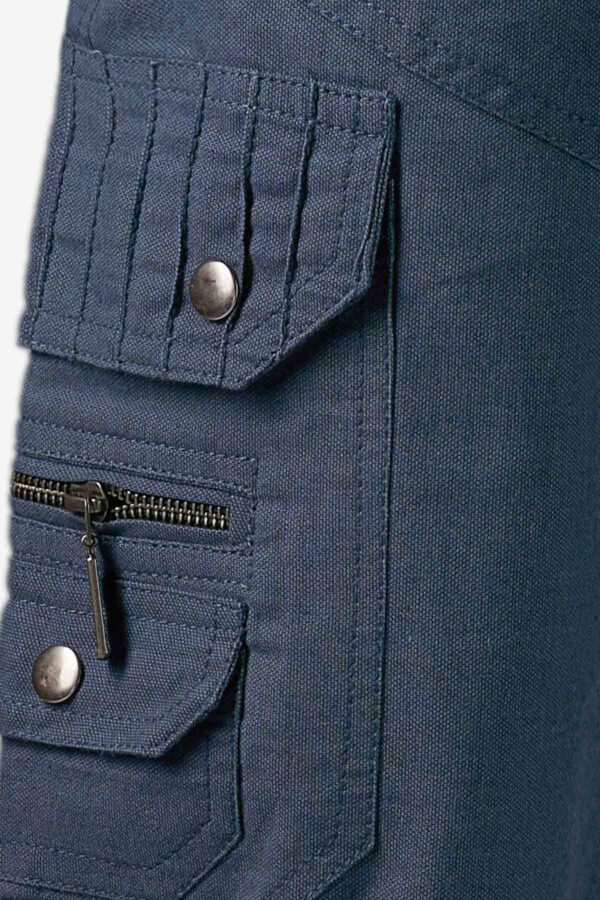 short-inizio-pants-blue-for-men-with-many-pockets-and-secret-pocket-alternative-streetwear-and-festival-fashion-avanyah-clothing