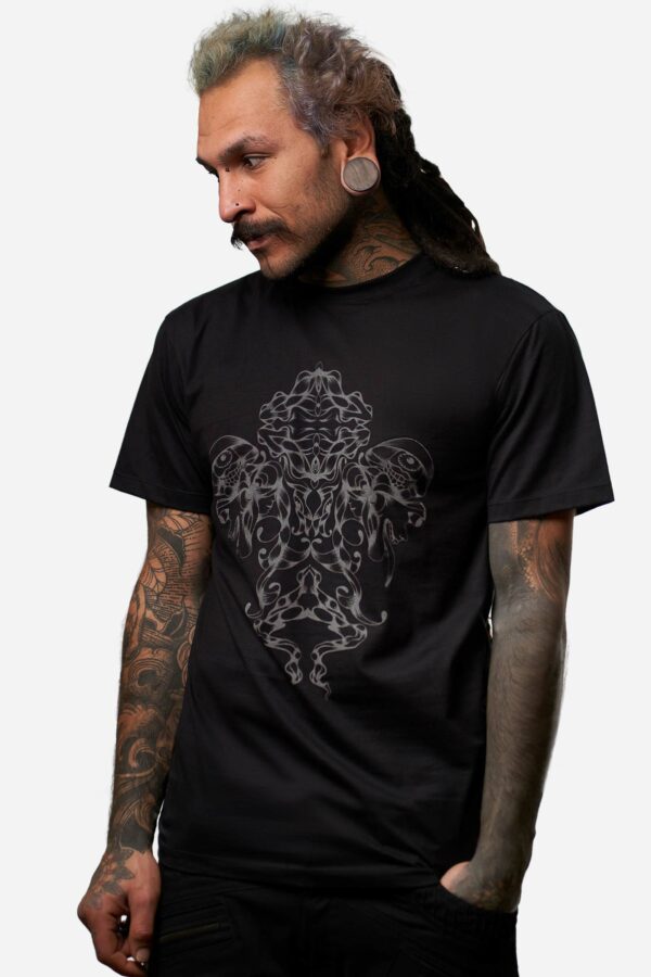 sly-headz-t-shirt-black-for-men-with-psychedelic-screen-print-avanyah-clothing