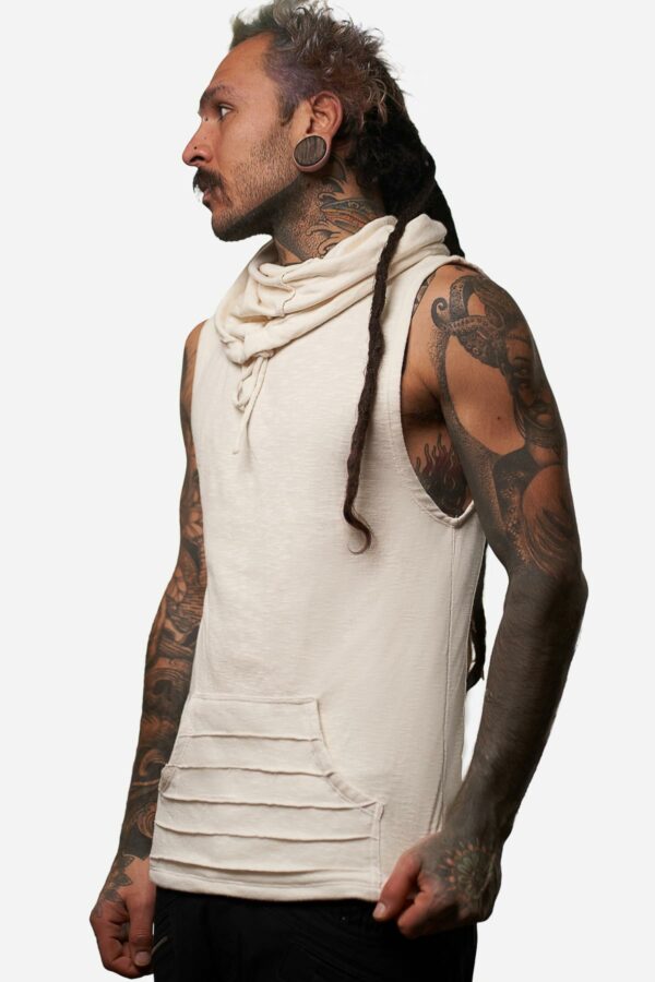 mapoelo-top-white-sleeveless-streetwear-tee-for-men-with-front-pocket-alternative-streetwear-avanyah-clothing