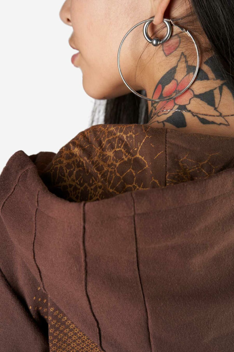 zola-thora-hoodie-brown-for-women-with-handmade-screen-print-alternative-streetwear-and-festival-fashion-avanyah