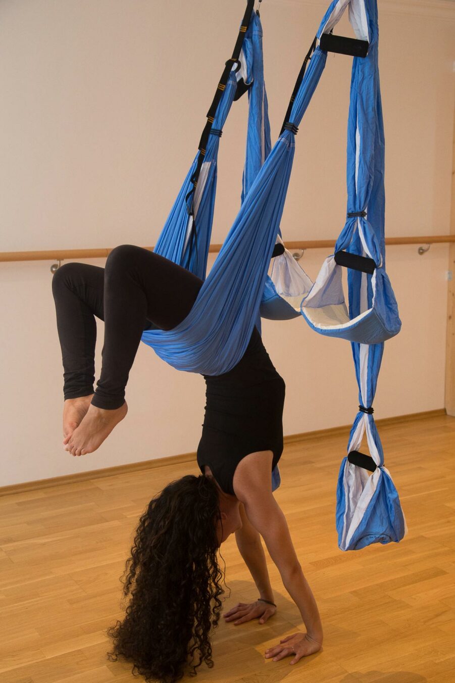 the-althea-yoga-and-aerial-movement-trapeze
