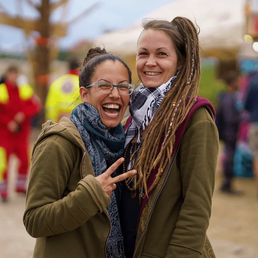 Avanyah shop and Efi Love Light at psychedelic trance festivals, markets, and cultural events – showcasing expressive wearable art and alternative fashion